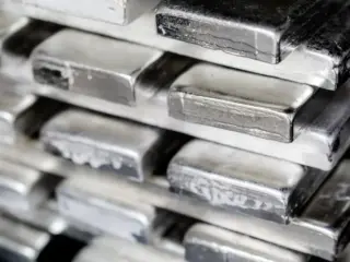 ¿Por qué se ha disparado el valor de la plata? Metal precioso intenta competir mano a mano con el oro