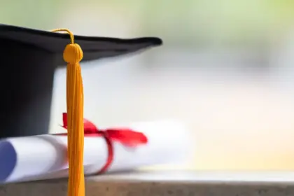 Obtén $73 mil con el Bono Graduación de Cuarto Medio: Así puedes cobrarlo