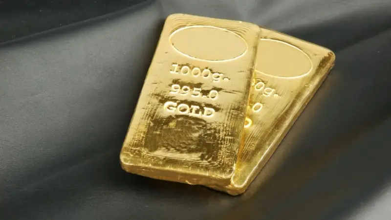 La plata y el platino caen un 15%, el oro baja un 4% por toma de beneficios