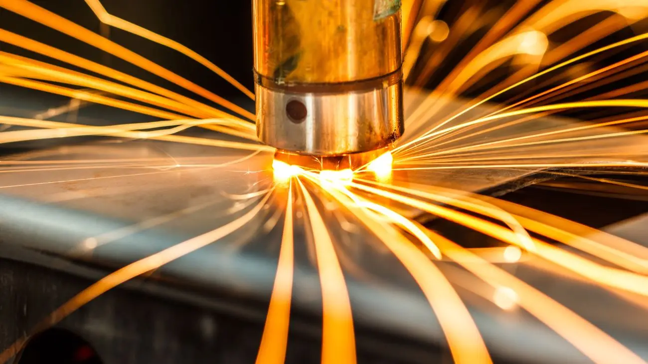 Más de 50 años innovando la industria de la tecnología de la vibración industrial para el posicionamiento de piezas