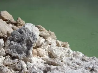 Tianqi insiste en frenar pacto Codelco-SQM por litio y recurre otra vez a la Suprema