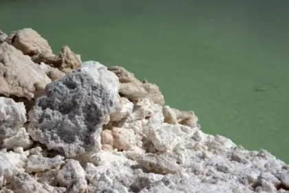 Tianqi insiste en frenar pacto Codelco-SQM por litio y recurre otra vez a la Suprema