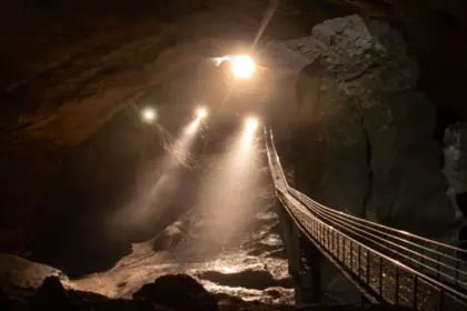 Al despliegue desorbitado de centros de datos para la IA le ha salido un nuevo problema: las cavernas de sal