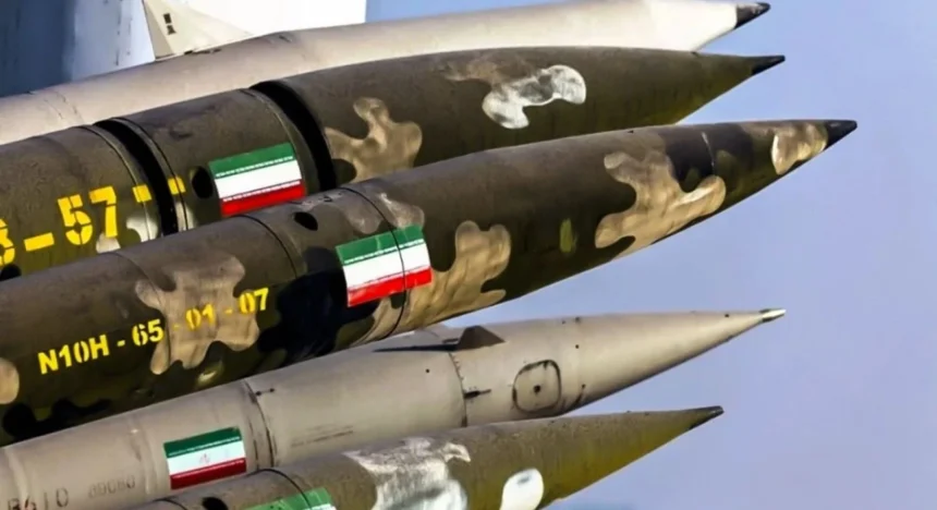Emiratos Árabes Unidos emite alerta de misiles tras ataque a buque en Ormuz