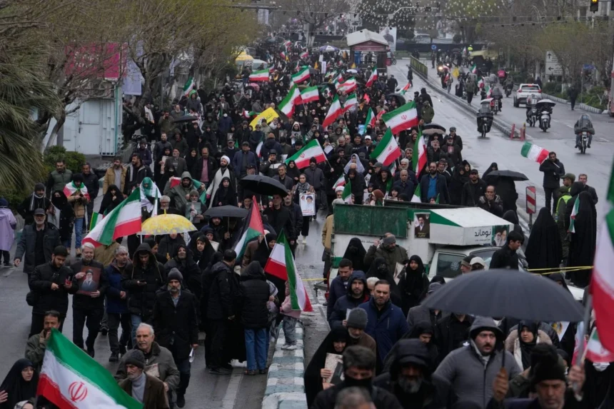 Irán ejecuta a tres manifestantes acusados de colaborar con Israel y EE.UU.