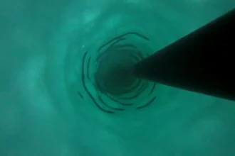 China perfora 3.413 metros en la Antártida y accede al lago subglacial Qilin