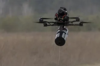 Drones de fibra óptica: el arma de bajo costo que desafía la defensa de Israel