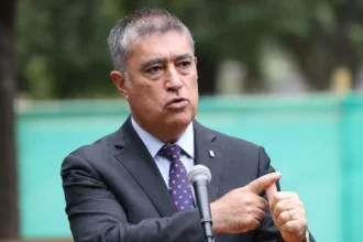 SLEP Santiago: denuncia por pagos tras destitución abre nuevo flanco en educación pública