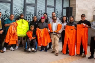 Codelco Salvador entrega 100 implementos de alta gama a pescadores de Flamenco y refuerza seguridad en faenas costeras