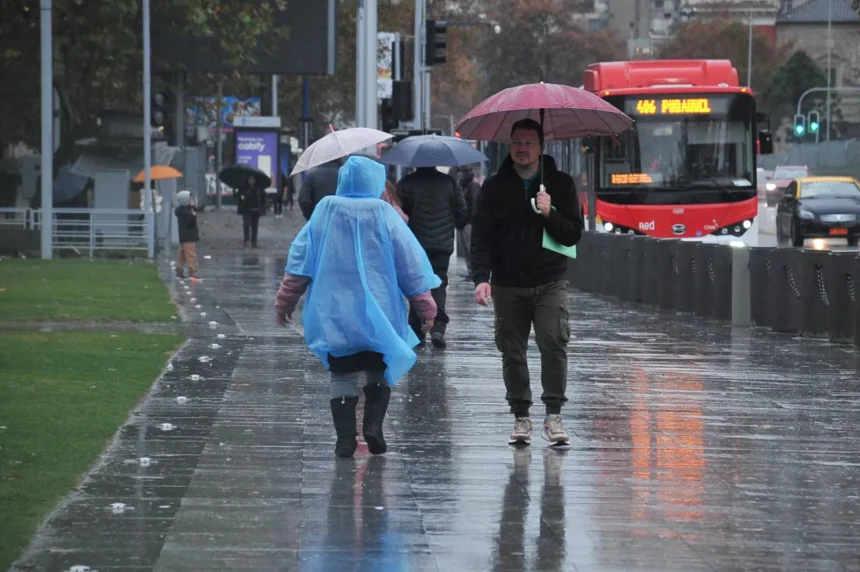 ¿Trabajas y Eres Pensionado? Descubre si Puedes Cobrar el Bono Invierno