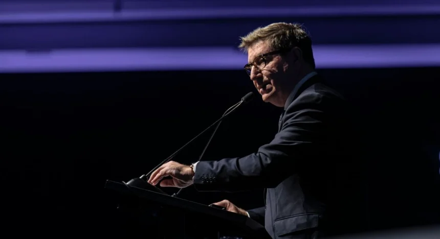 Gobierno profundiza críticas a fallida reforma pesquera y refuerza giro proinversión