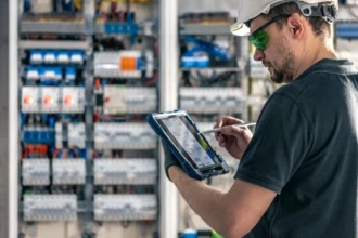 Chile supera el 60% de generación renovable, pero enfrenta nuevos desafíos para operar su sistema eléctrico
