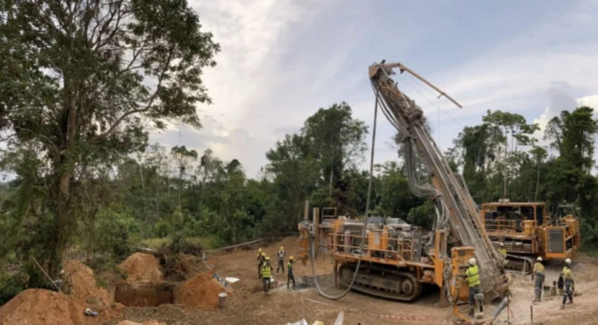 Newcore Gold reporta intersecciones de 1,23 g/t de oro en 33 metros en Proyecto Enchi