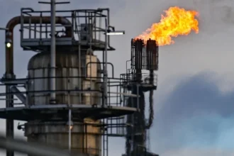 Compras de petróleo en Chile saltan 62% y alcanzan su mayor nivel en dos años por conflicto en Medio Oriente