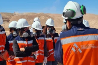Antofagasta Minerals abre nuevas oportunidades laborales en faenas y áreas estratégicas de la minería