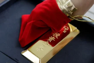 La producción de oro china disminuye en el primer trimestre y el consumo aumenta