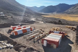 Rio Tinto evalúa aumentar su participación en Los Azules y refuerza carrera global por grandes proyectos de cobre