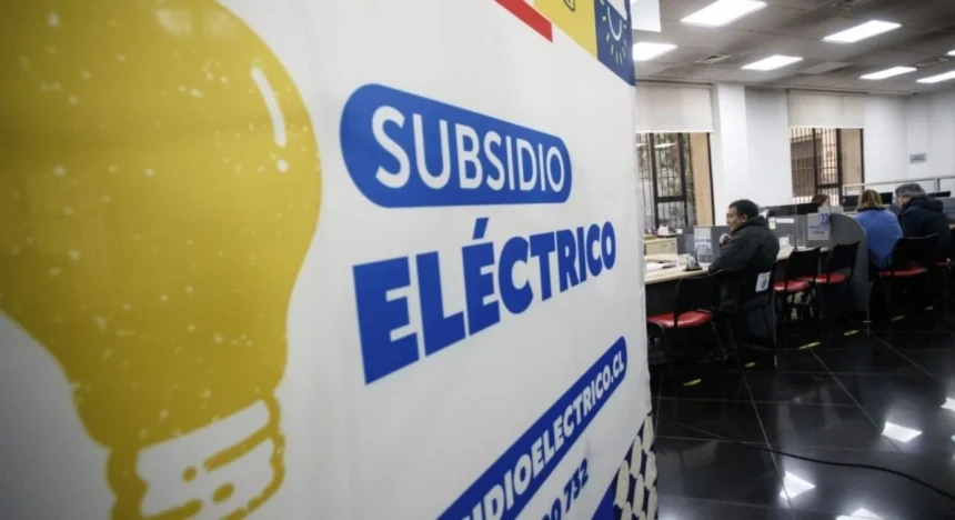 Subsidio eléctrico 2026: familias de 3 integrantes pueden recibir descuentos por $22.548 en la cuenta de luz