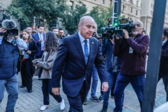 Déficit estructural: Hacienda modera meta de equilibrio fiscal al 2030 y expertos apuntan a un déficit de 1%