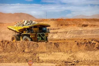 Minera Centinela extiende vida útil de rajos Mirador y El Llano tras aprobación ambiental de US$7 millones