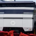 China presenta el Shuanglin K7, primer camión minero con módulos de esquina drive-by-wire