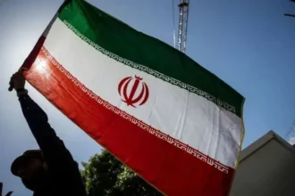 Estrecho de Ormuz: Irán amenaza con restringir el paso a países que respalden sanciones de EE.UU.