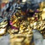 Highland Critical Minerals lidera alzas en acciones mineras canadienses con un 400% de incremento