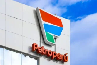 Gobierno peruano autoriza US$ 2.000 millones para rescatar a Petroperú