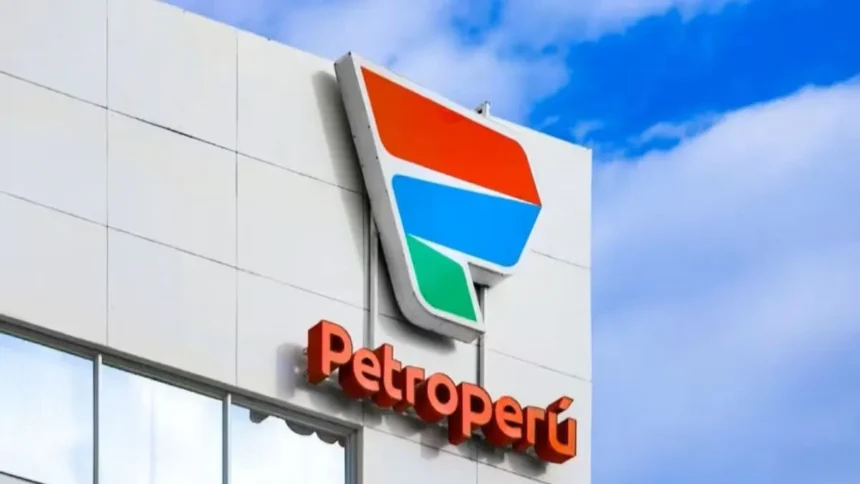 Gobierno peruano autoriza US$ 2.000 millones para rescatar a Petroperú