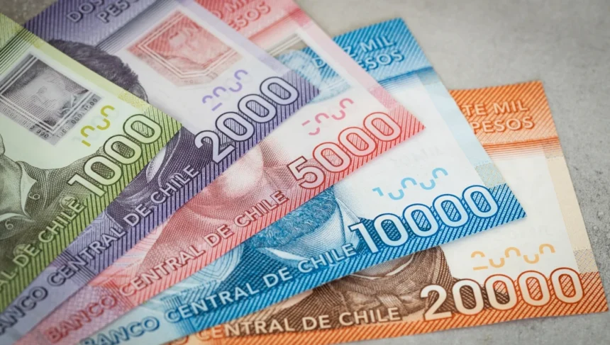 Gobierno chileno implementa compensación previsional para mujeres desde los 65 años