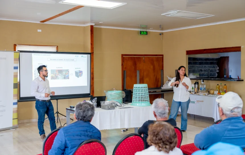Más de 45 toneladas recicladas: modelo de economía circular avanza en caletas del borde costero sur de Iquique 