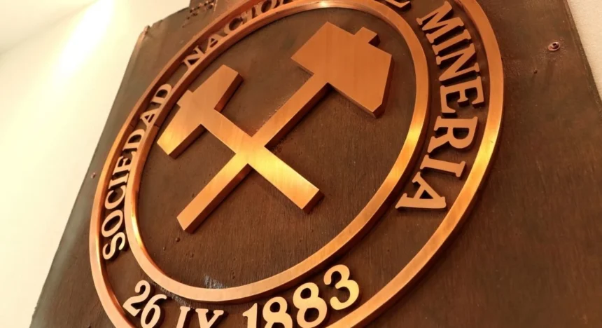 Declaración pública Sociedad Nacional de Minería