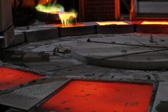 Sumitomo Metal Mining proyecta cargos de tratamiento de cobre de dos dígitos para 2026