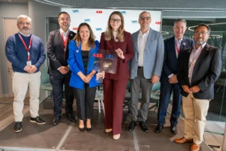 ABB y WIM Chile sellan alianza estratégica para acelerar la equidad de género en la industria minera