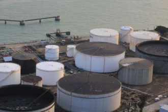 Ácido sulfúrico: China frenará exportaciones y presiona al cobre chileno en plena crisis global