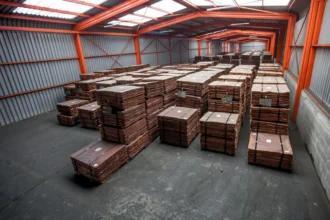 Ácido sulfúrico chino pone en riesgo 1,1 millones de toneladas de cobre chileno desde mayo