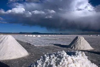 Acuerdo Codelco-SQM: ¿Podría un nuevo gobierno frenar la alianza del litio?