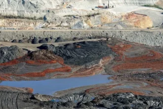 Acuerdo estratégico entre UE y EE.UU busca independencia de China en minerales críticos