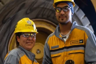 Acuerdo sindical pone fin a huelga de Finning y despeja tensión en la “ruta de la minería” en Antofagasta