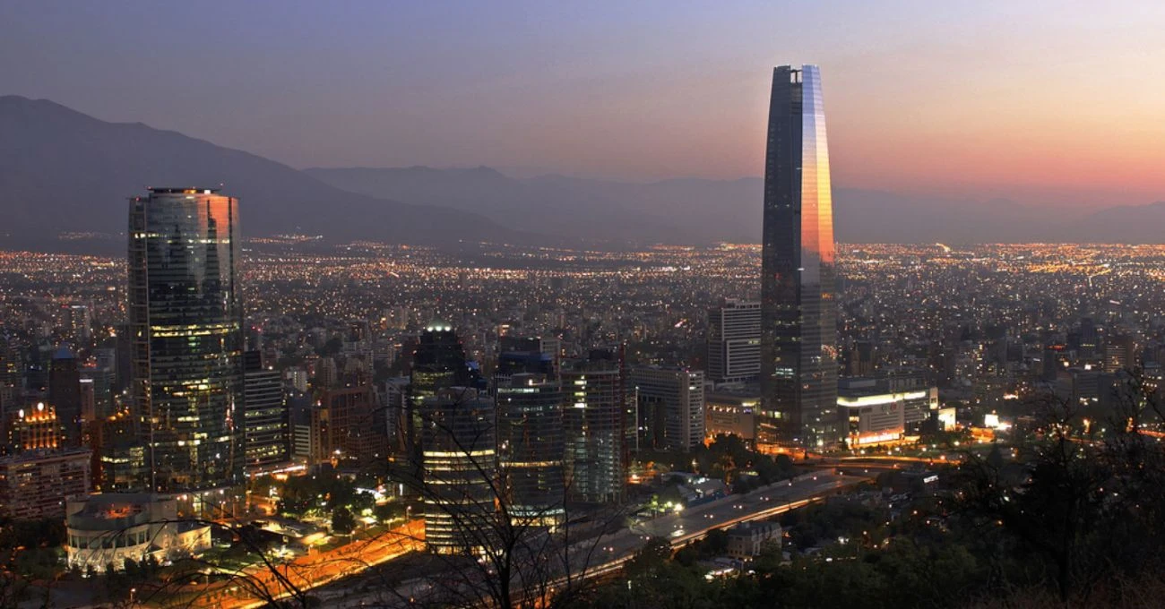 Agencias internacionales respaldan solidez económica de Chile y abren puerta a mejoras crediticias futuras