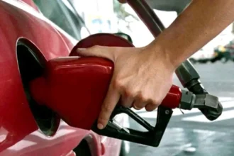 Ahorra hoy: beneficios en combustibles acumulables con tarjetas y aplicaciones móviles