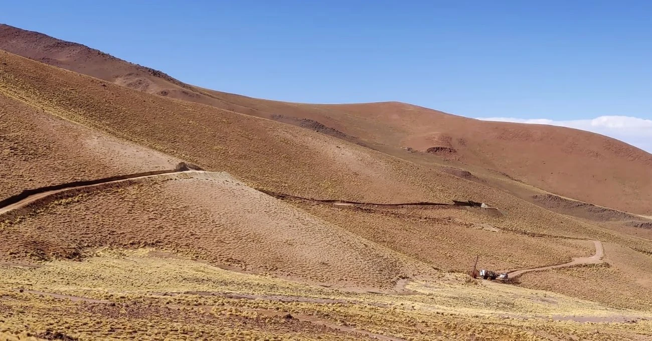 Aldebaran Resources lanza Centauri Minerals con financiamiento inicial de C$5,7 millones para exploración en Argentina