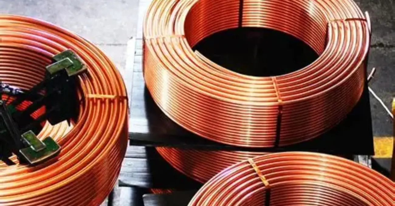 Aluminio y cobre estables ante incertidumbre geopolítica y monetaria