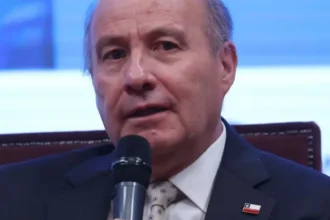 Alza de combustibles impulsa paquete de 7 medidas: subsidios, congelamientos y presión fiscal marcan la respuesta del Gobierno