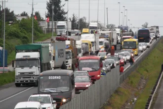 Alza del diésel: 3 sectores en Chile que sentirán primero el golpe y por qué la minería contratista entra en zona de presión