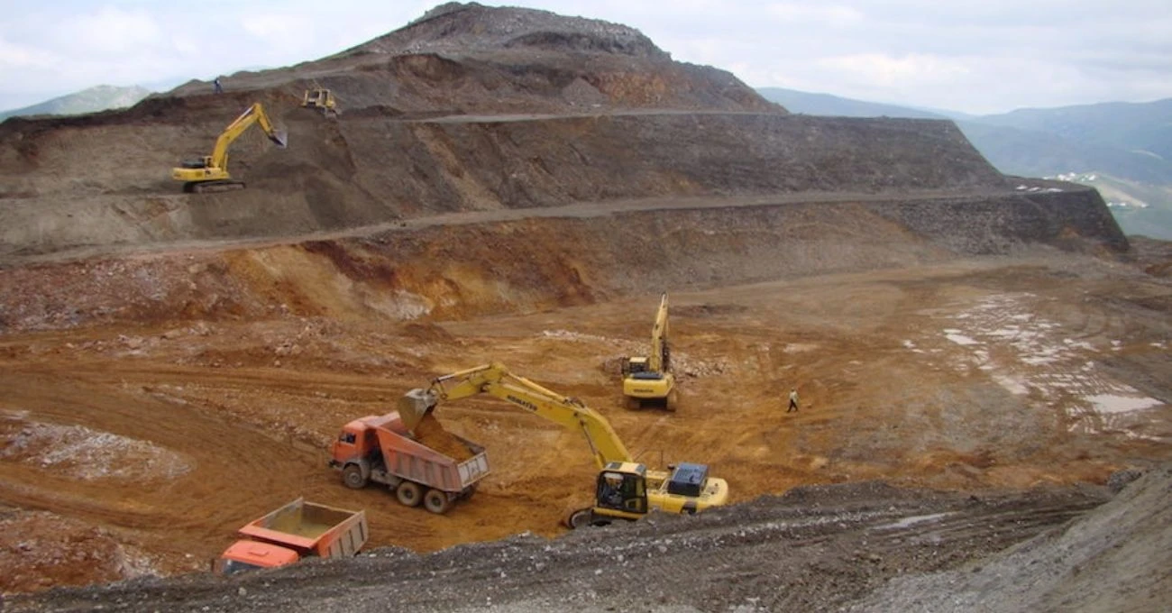 Anglo Asian Mining asegura contrato con Trafigura y financiamiento por 25 millones