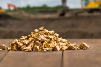 AngloGold Ashanti refuerza su presencia en Nevada con adquisición de Augusta Gold.