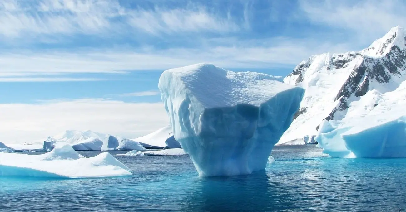 Antártida: nuevo mapa detecta más de 30.000 colinas bajo el hielo y cambia la lectura del riesgo costero