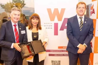 Aprimin premia a ABB en Chile por liderar en buenas prácticas corporativas