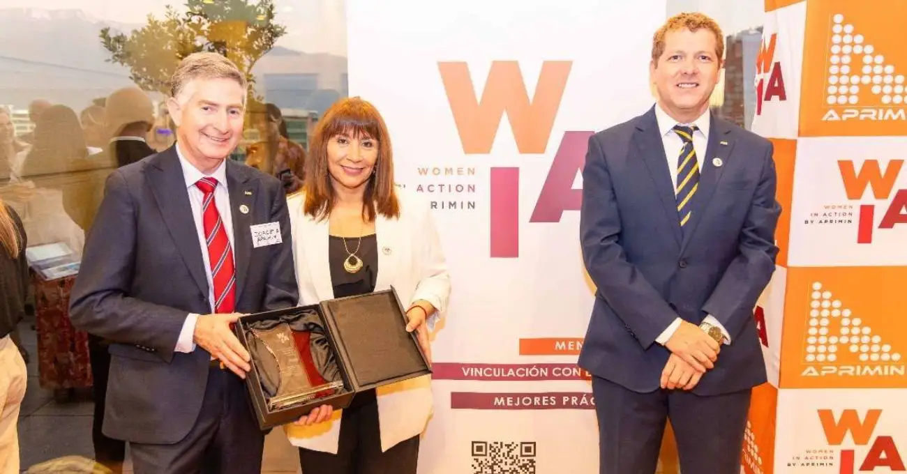 Aprimin premia a ABB en Chile por liderar en buenas prácticas corporativas